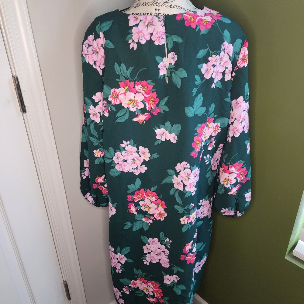 Green Flower Dress - Picture 2 of 4